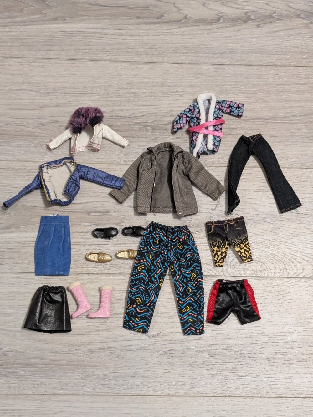 Barbie and Ken clothes + accessories